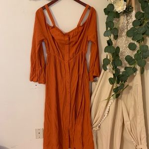 RUSTY ORANGE 🍊 MAXI DRESS w/open back